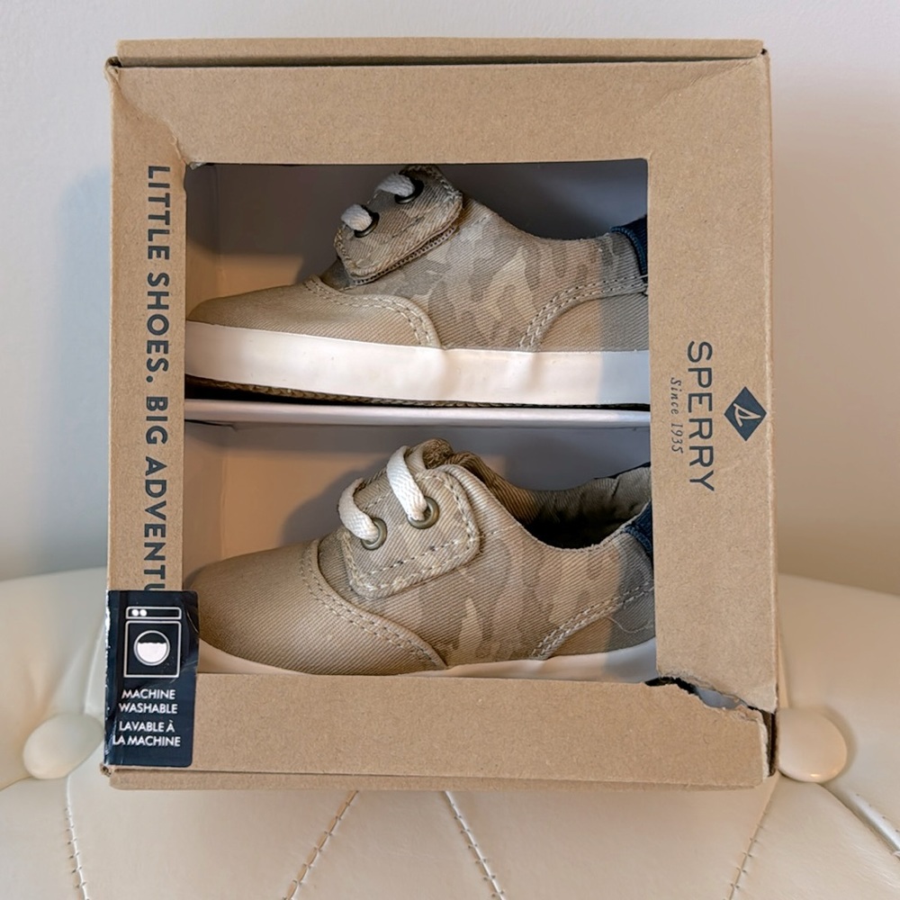 NEW Sperry camo shoes size 3 infant
